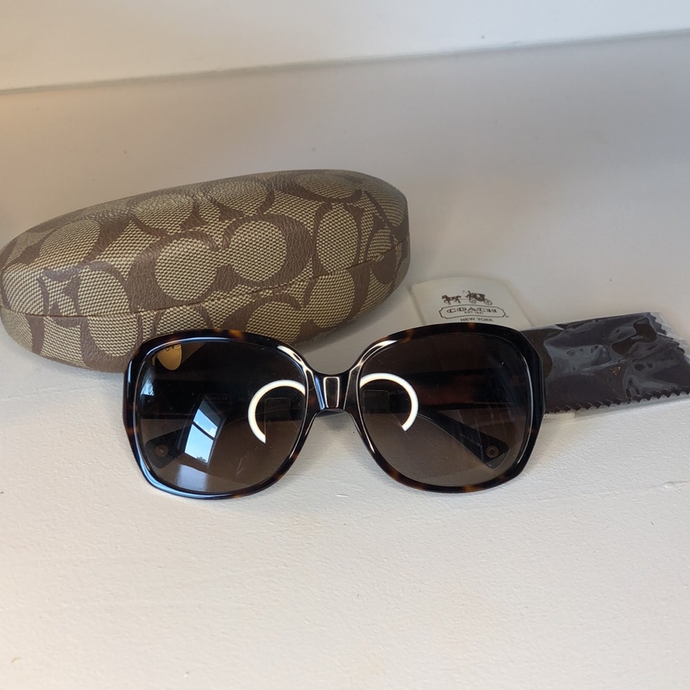 NEW Coach sunglasses. Never worn